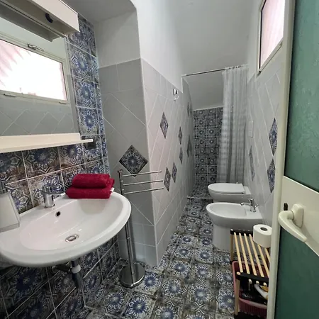Loft La Conchiglia بيت ضيافة *