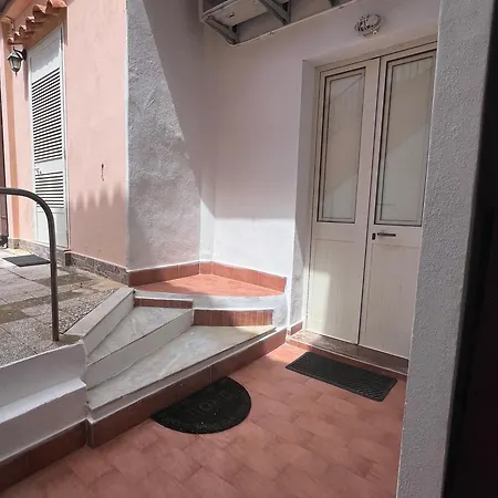 בית הארחה Loft La Conchiglia לה מדלנה
